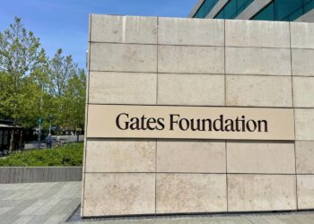 PARTENARIAT POUR LUTTER CONTRE LE VIH/SIDA 